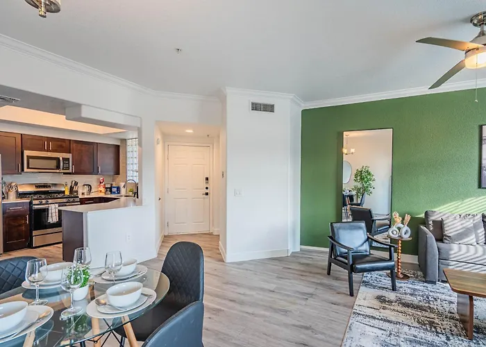 Apartment Near Diablo Stadium & Dt Gym Pool W&d Prking *