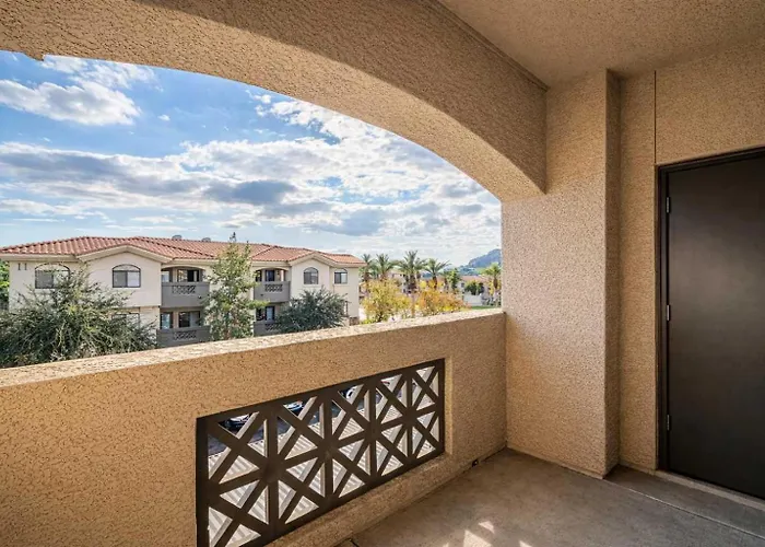 Near Diablo Stadium & Dt Gym Pool W&d Prking Tempe